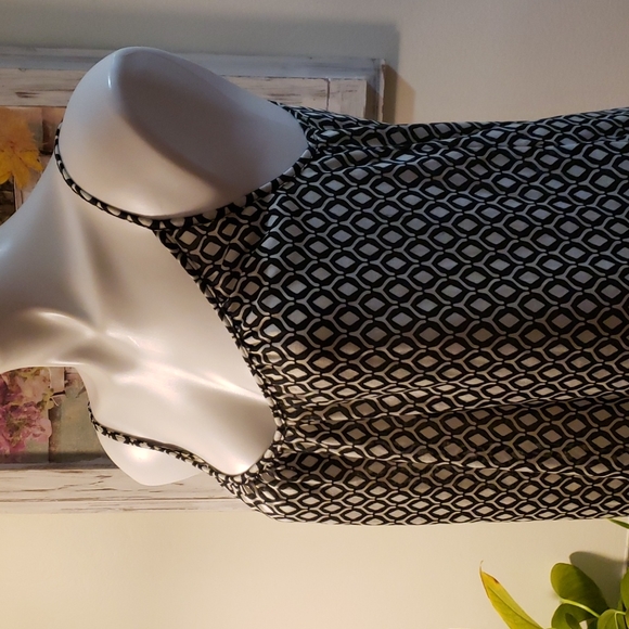 H&M Tank - Picture 2 of 5